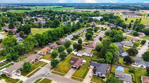 View/Area - 367 Lawnwood Dr, Circleville, OH 43113 photo 10 of 12
