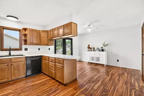 Kitchen - 367 Lawnwood Dr, Circleville, OH 43113 photo 1 of 5