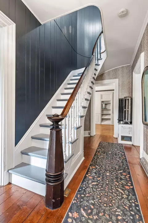 Entry Way - 311 E Main St, Circleville, OH 43113 photo 1 of 7