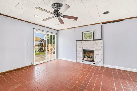 Living - 311 E Main St, Circleville, OH 43113 photo 2 of 2