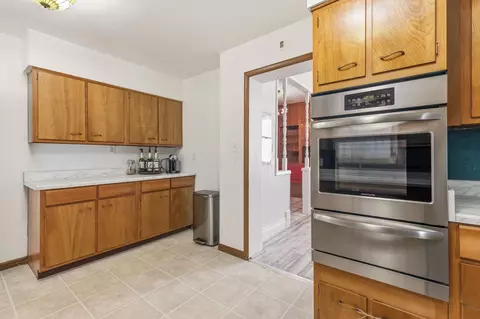 Kitchen - 311 E Main St, Circleville, OH 43113 photo 4 of 6