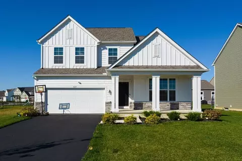 107 Silver Pine Ln, Lewis Center, OH 43035