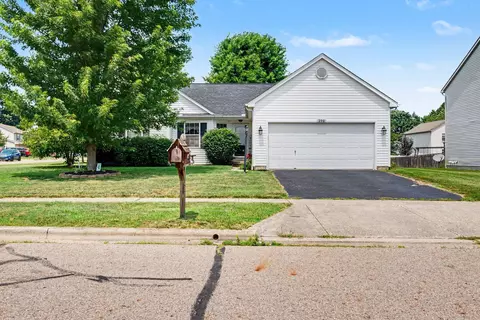 296 Isaac Tharp St, Pataskala, OH 43062