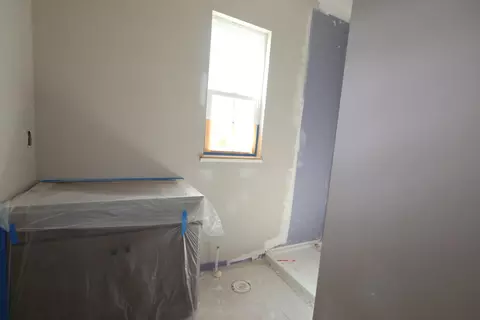Bath - 7308 Larkleaf Dr, Plain City, OH 43064 photo 1 of 1