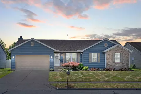 44 Ashton Dr, Ashville, OH 43103
