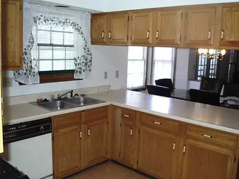 131 Brookhill Dr, Gahanna, OH 43230