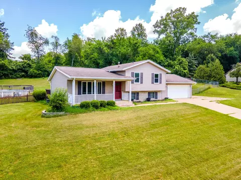 746 Spring Falls Ave, Springfield, OH 45502 photo 2