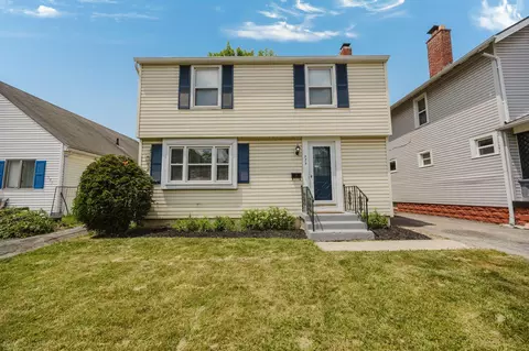 575 Chestershire Rd, Columbus, OH 43204