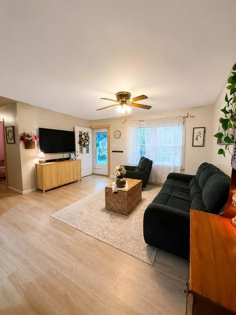395 Sunnyview Dr, Circleville, OH 43113 photo 3