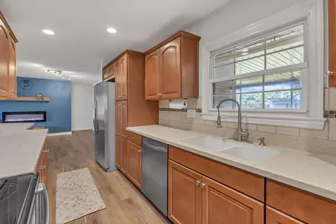 Kitchen - 84 Maureen Dr, Heath, OH 43056 photo 5 of 5
