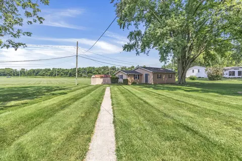 Exterior - 84 Maureen Dr, Heath, OH 43056 photo 9 of 12