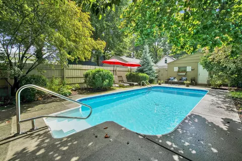 1283 Hunter Ave, Columbus, OH 43201