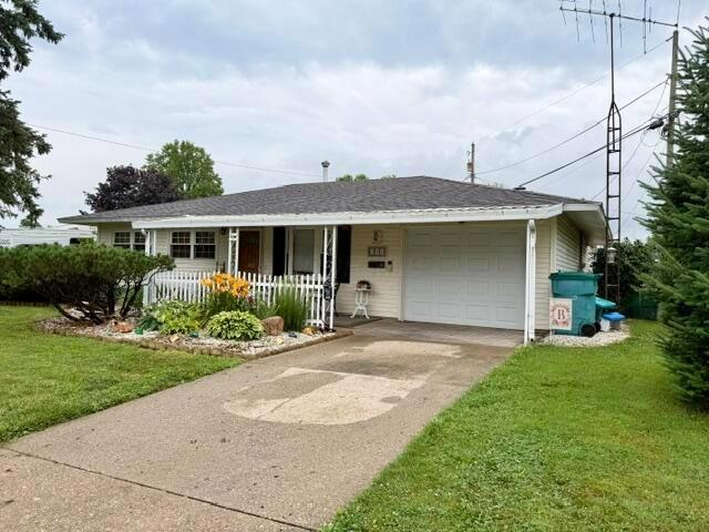 211 Walden Rd, Heath, OH 43056