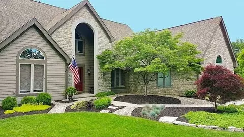 2908 Atoll Dr, Lewis Center, OH 43035