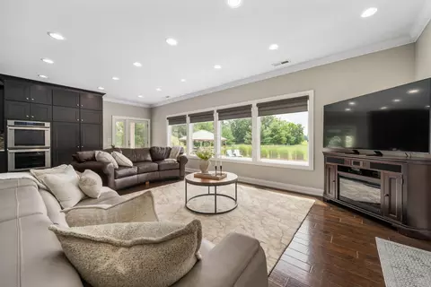Living - 4640 Maynard Rd, Delaware, OH 43015 photo 1 of 5