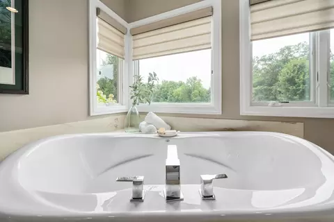 Bath - 4640 Maynard Rd, Delaware, OH 43015 photo 8 of 13