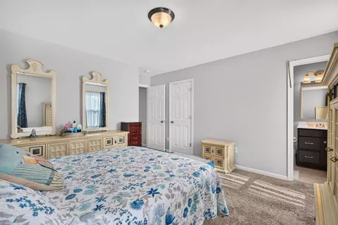 Bedroom - 4932 Crestbrook Dr, Lockbourne, OH 43137 photo 5 of 5