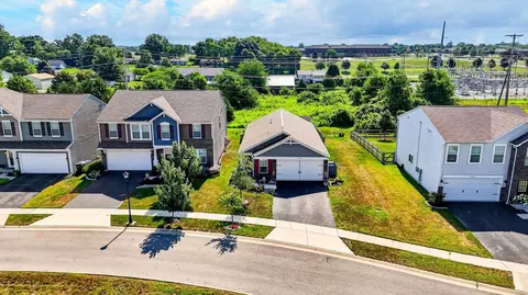 View/Area - 4932 Crestbrook Dr, Lockbourne, OH 43137 photo 2 of 5