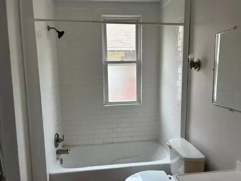 Bath - 312 E 16th Ave, Columbus, OH 43201 photo 2 of 2