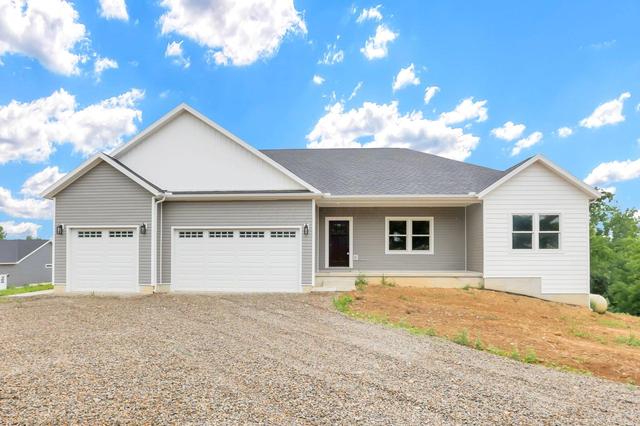 621 Trapp Ln, Hopewell, OH 43746