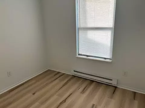 Bedroom - 270 Everett Ave, Newark, OH 43055 photo 2 of 2