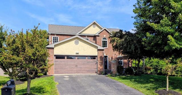 6575 Rivers Edge Dr, Lewis Center, OH 43035