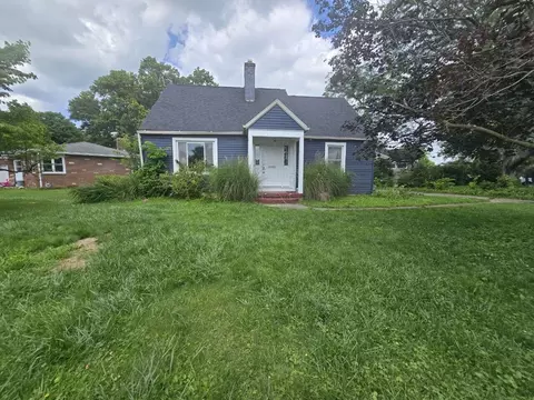 236 S Quentin Rd, Newark, OH 43055