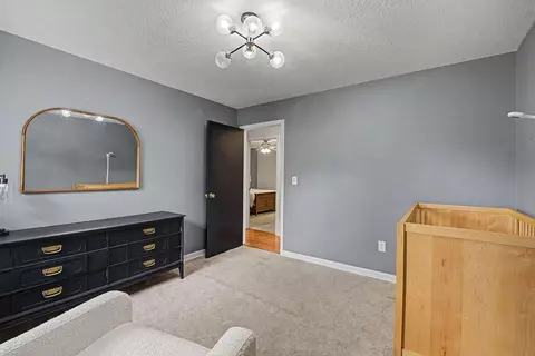 Bedroom - 2850 Locust Dr, Springfield, OH 45504 photo 4 of 6