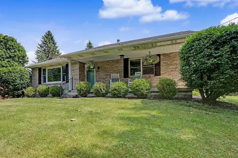 Exterior - 2850 Locust Dr, Springfield, OH 45504 photo 2 of 4