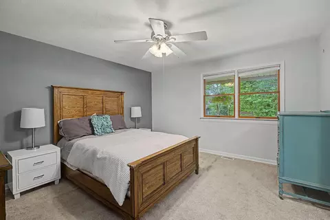 Bedroom - 2850 Locust Dr, Springfield, OH 45504 photo 1 of 6