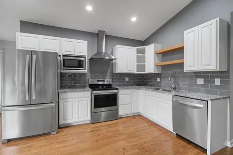 Kitchen - 2850 Locust Dr, Springfield, OH 45504 photo 2 of 2
