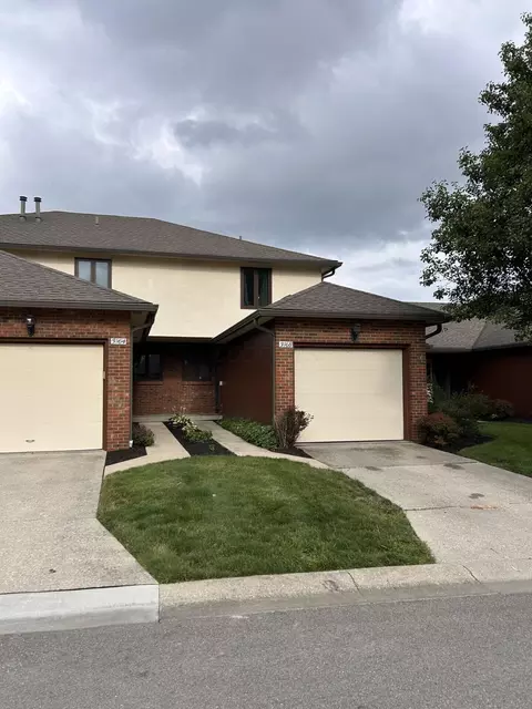3168 Parkview Cir, Grove City, OH 43123