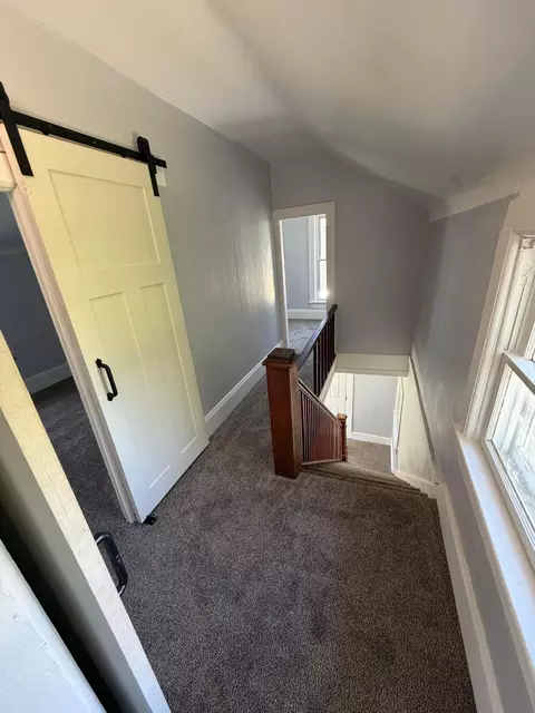 Entry Way - 132 Scioto St, Marion, OH 43302 photo 1 of 2