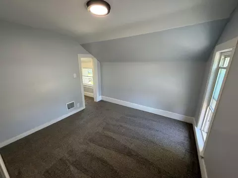 Bedroom - 132 Scioto St, Marion, OH 43302 photo 2 of 6