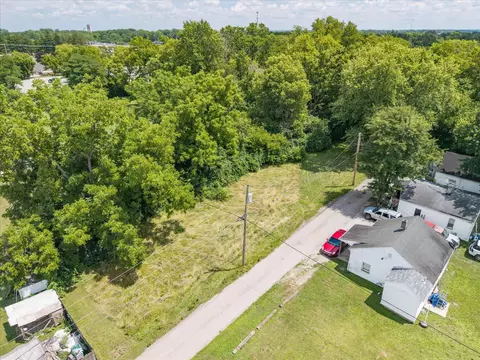 831 Flint Dr, Washington Court House, OH 43160