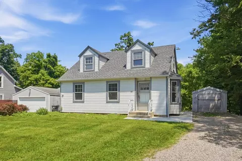 680 Columbus St SW, Etna, OH 43018