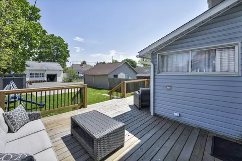 Exterior - 198 Chicago Ave, Marion, OH 43302 photo 5 of 13