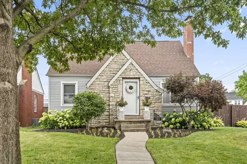 121 S Sylvan Ave, Columbus, OH 43204