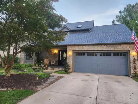 7582 Deercreek Dr, Columbus, OH 43085