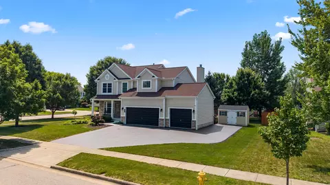 1977 Twin Flower Cir, Grove City, OH 43123