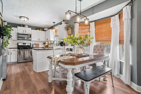 Dining - 882 Bledsoe Dr, Galloway, OH 43119 photo 1 of 2