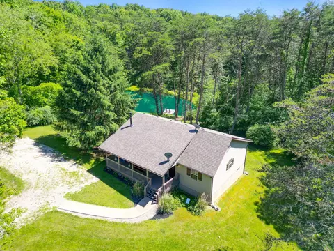 20641 Trowbridge Rd, New Plymouth, OH 45654
