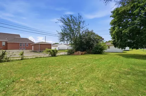 Exterior - 2015 Clifton Ave, Springfield, OH 45505 photo 10 of 12