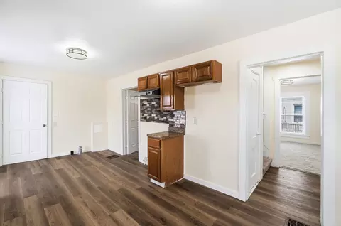 Entry Way - 2015 Clifton Ave, Springfield, OH 45505 photo 9 of 14