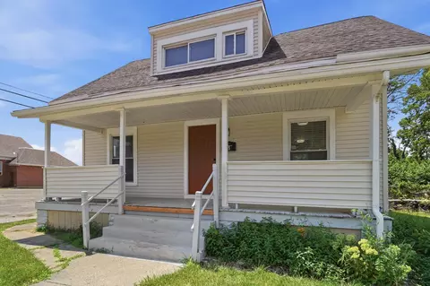 Exterior - 2015 Clifton Ave, Springfield, OH 45505 photo 2 of 12
