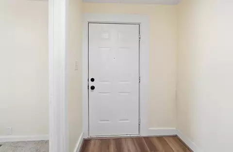 Entry Way - 2015 Clifton Ave, Springfield, OH 45505 photo 1 of 14