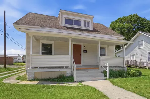 Exterior - 2015 Clifton Ave, Springfield, OH 45505 photo 1 of 12