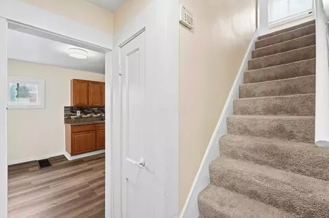 Entry Way - 2015 Clifton Ave, Springfield, OH 45505 photo 13 of 14