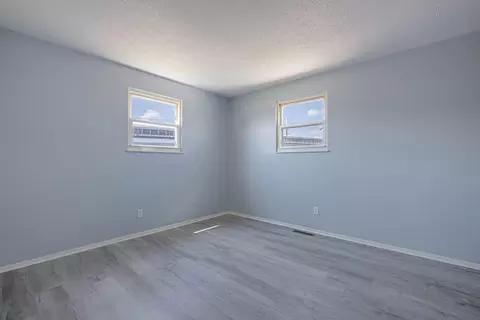 653 S Douglas Ave, Springfield, OH 45505 photo 11