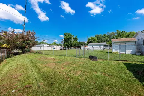 653 S Douglas Ave, Springfield, OH 45505 photo 18